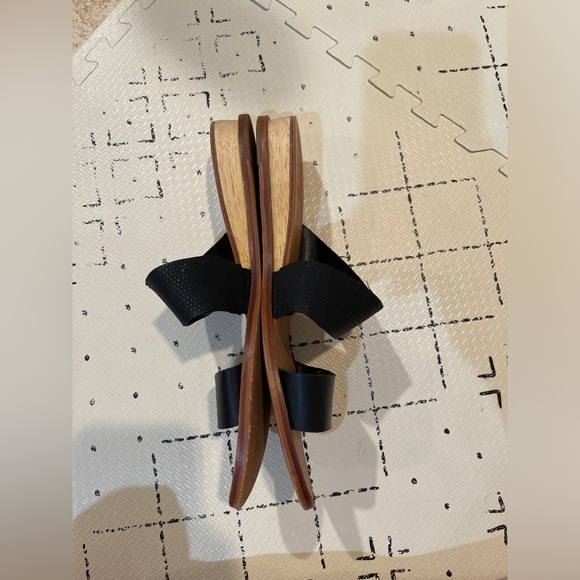 Dolce Vita Paci Faux Leather Wedge Strap Sandals,‎ Black, 8M - Picture 2 of 6